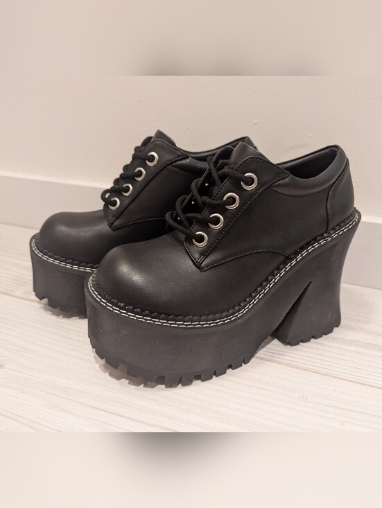 dELiA*s Shoes - Delia's Black Platform Lace-Up Chunky Oxford Shoes
